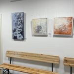 Linke Seite des Flures